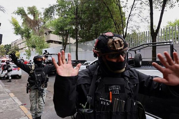 İsrail XİN Meksikada narkobaronun aradan qaldırılmasından sonra ehtiyatlı olmağa çağırır