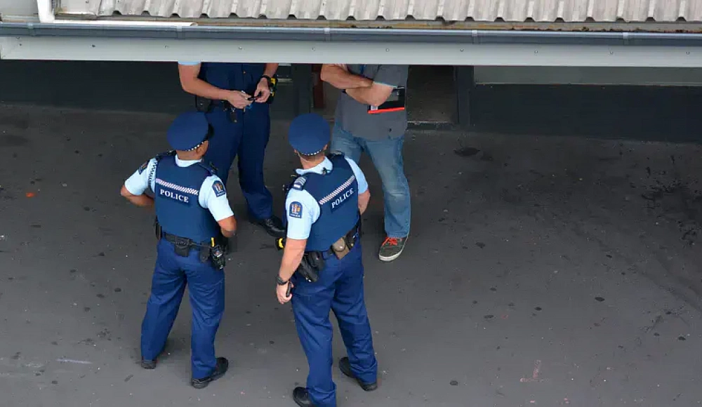 Yeni Zelandiyada avtomobil qəzasında 73 yaşlı israillinin ölümü, sürücü qaçıb