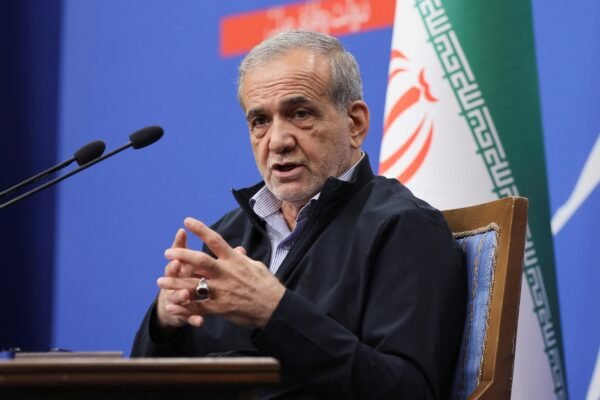 הצהרות חריפות של נשיא איראן בנושאים פנימיים ובינלאומיים