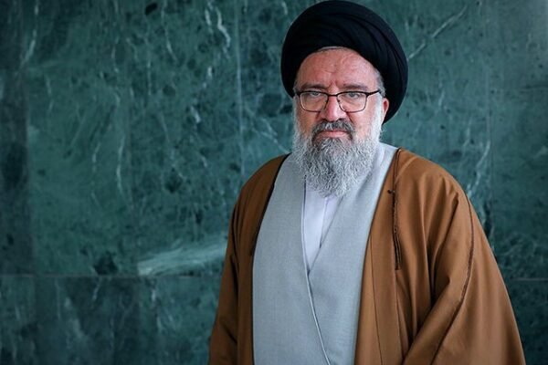 בחירת מנהיג עליון חדש לאיראן: המועמדות של מוחתבא ח'מנאי