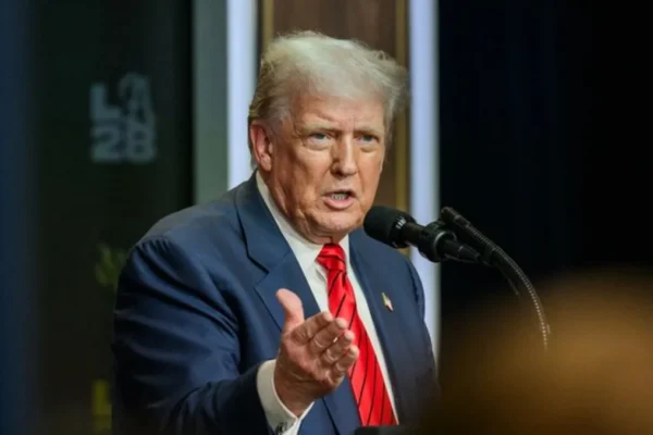 Tramp Kubaya müqavilədən imtina etdiyi üçün nəticələrlə hədələyir