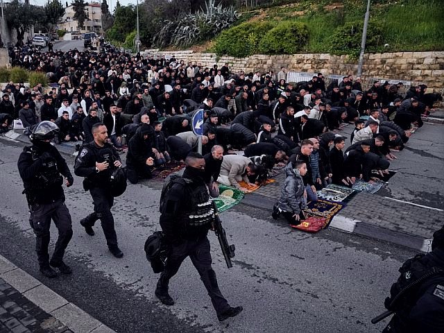 İyəsizdə: İd al-Fitr məhdudiyyətlər şəraitində