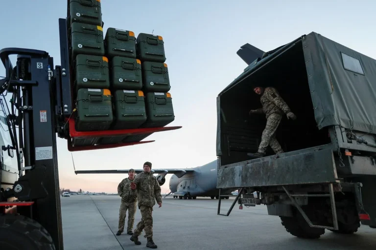 США предупреждают Европу о задержках в поставках оружия