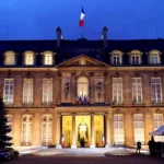 Сотрудник Елисейского дворца осужден за кражу посуды на два года